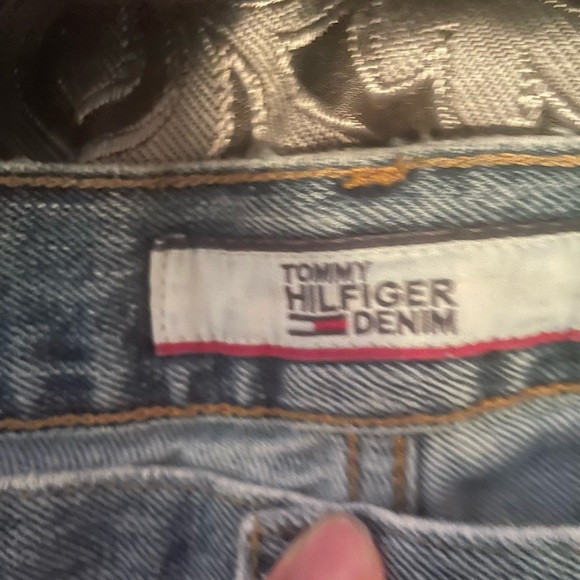 tommy hilfiger jeans - Picture 2 of 2
